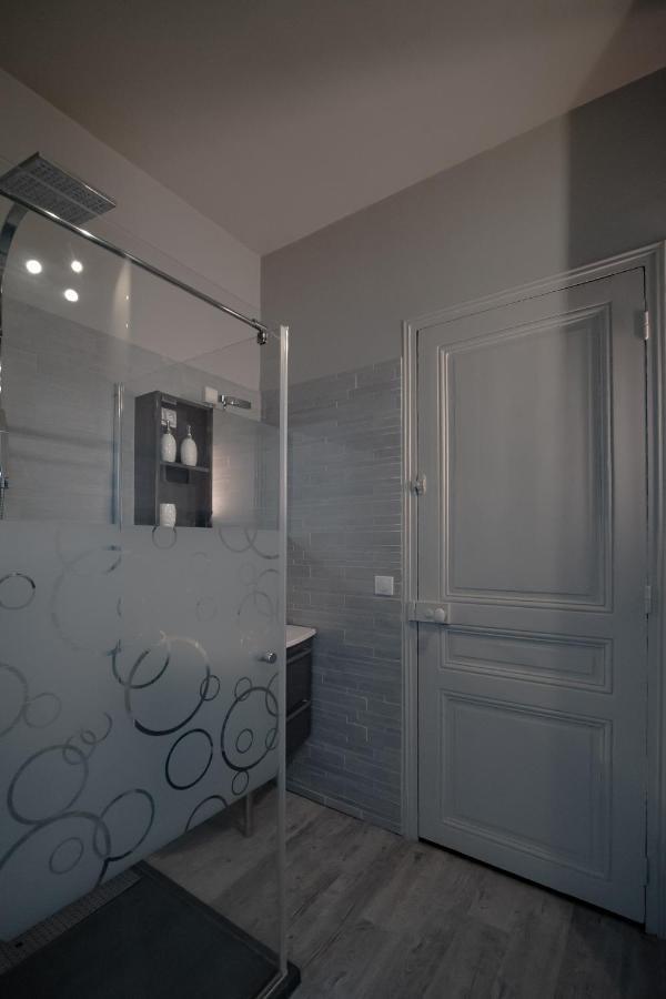 Bed and Breakfast L'Ame Des Hospitaliers Courteuil Exterior foto